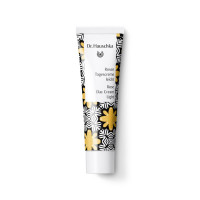 Dr. Hauschka Rose Day Cream Light: Hydrates, harmonises and soothes Dr. Hauschka Rose Day Cream Light, rose cream, light face cream